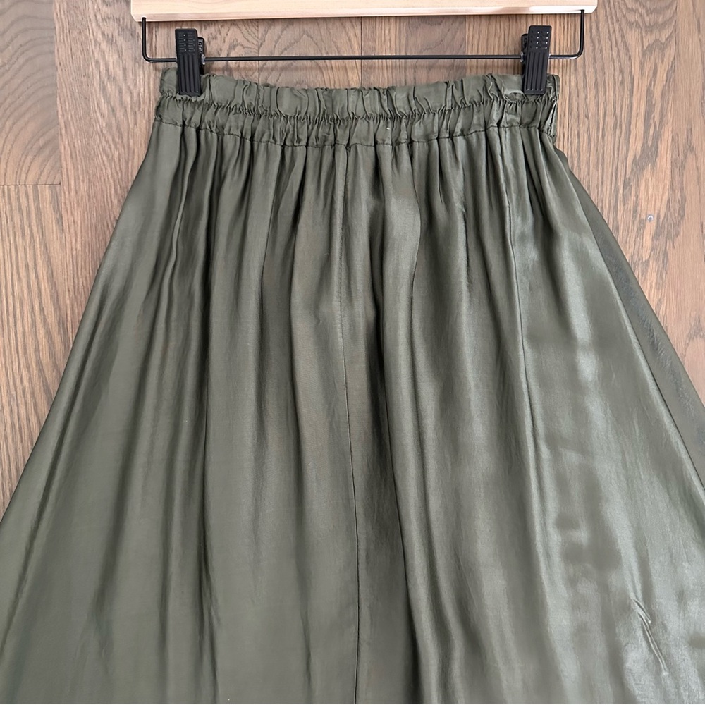NWT Made in Italy Satin Silk Blend Maxi Skirt in Dusty Olive Green Medium - Picture 8 of 9